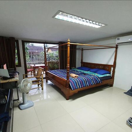 P & T Hostel Bang Rak Beach  Buitenkant foto