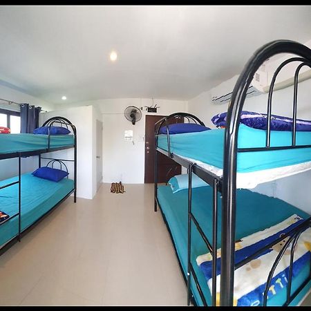 P & T Hostel Bang Rak Beach  Buitenkant foto